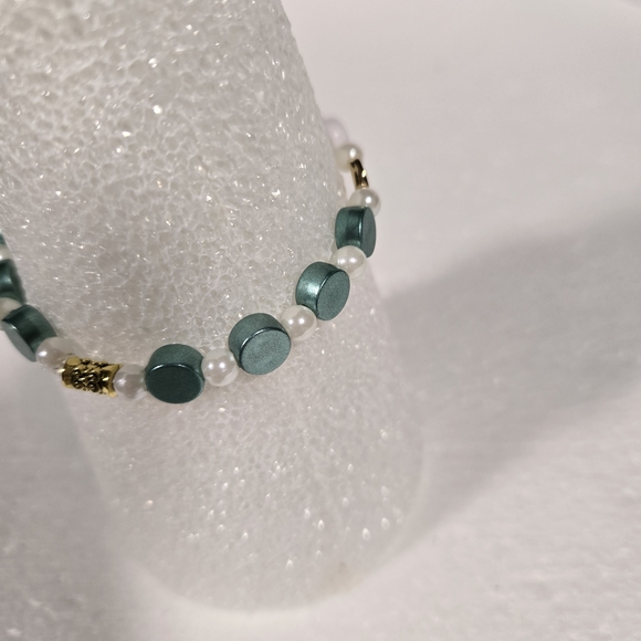 Colorful Beaded Bracelet with 'DOPE' Letters - Picture 5 of 8